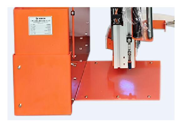 底座和机械限位